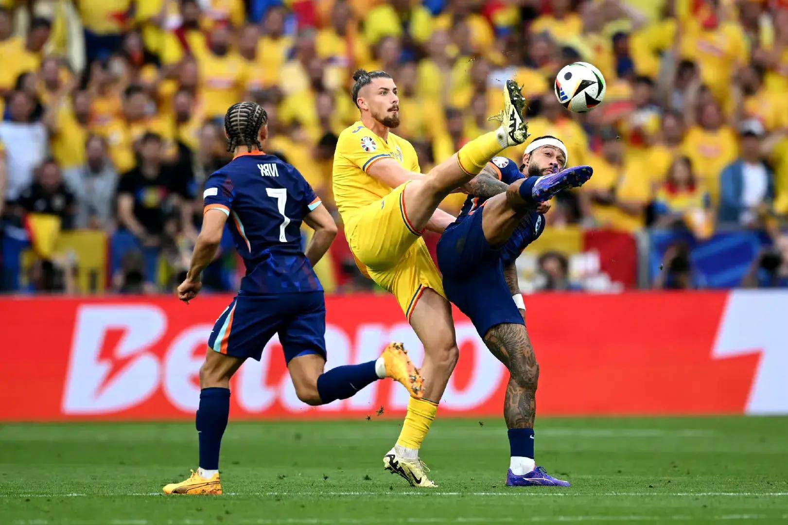 荷兰队战胜土耳其，实力不容小视的简单介绍