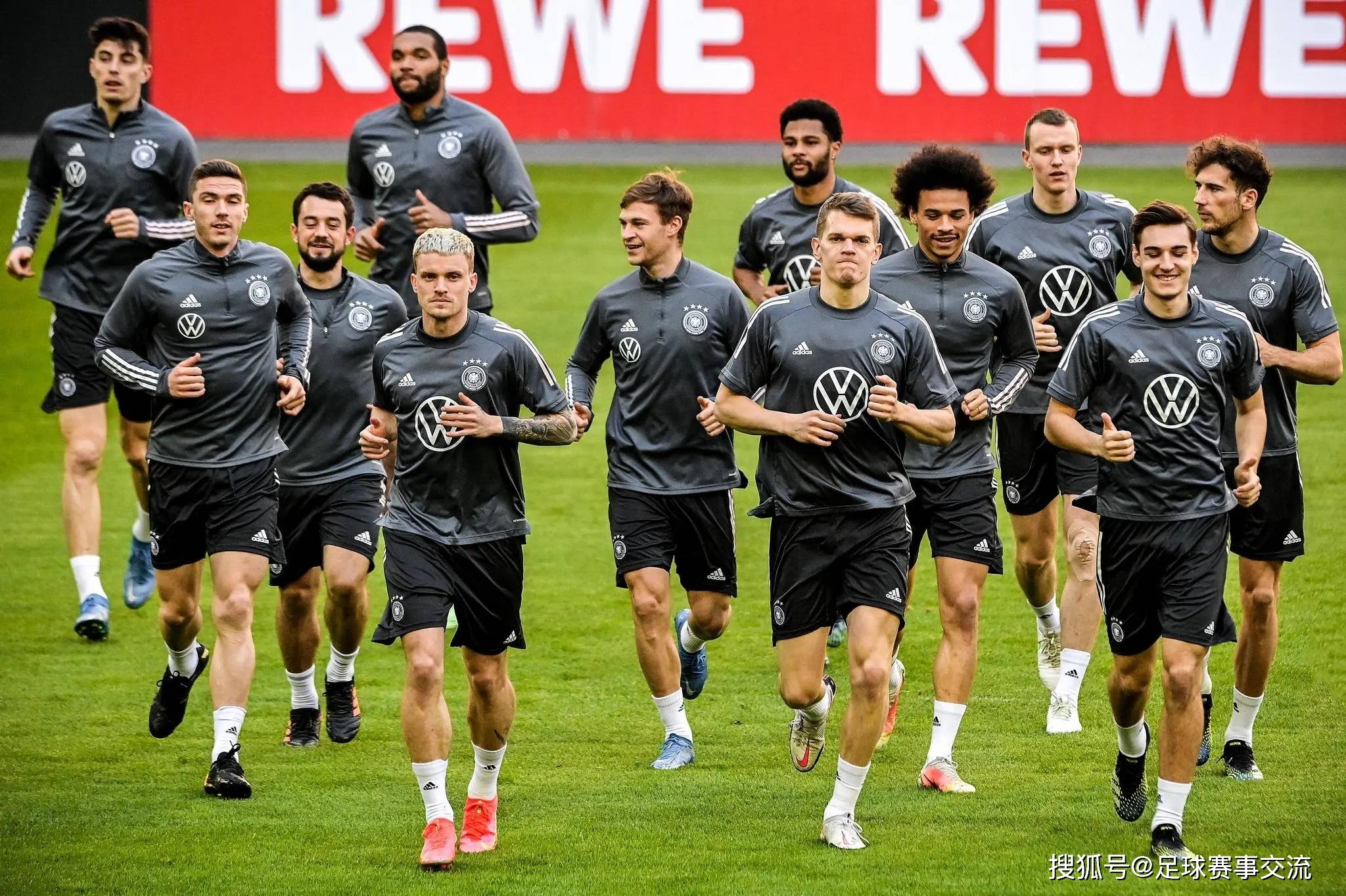 乌克兰球队在国际赛场上势不可挡的简单介绍 乌克兰球队在国际赛场上势不可挡的简单介绍