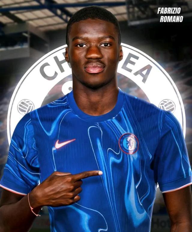 关于那不勒斯年轻后卫表现优异,成为关键一员的信息 关于那不勒斯年轻后卫表现优异,成为关键一员的信息