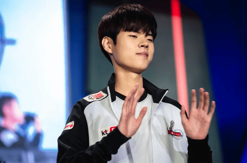 关于阿尔希拉尔技战术演练密集,冲刺冠军全力以赴的信息 关于阿尔希拉尔技战术演练密集,冲刺冠军全力以赴的信息