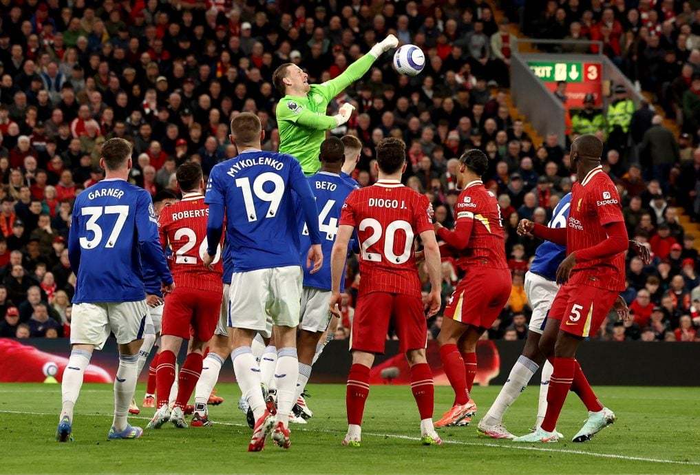 包含利物浦技战术演练密集,冲刺冠军全力以赴的词条 包含利物浦技战术演练密集,冲刺冠军全力以赴的词条