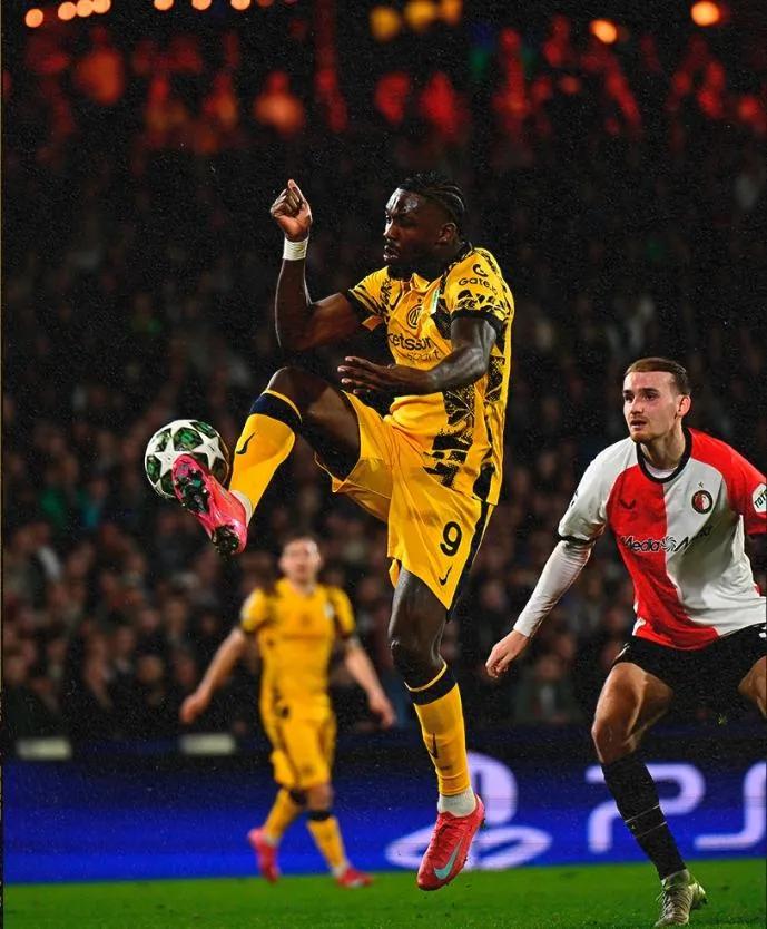 意甲强队不敌弱旅,出现冷门 意甲强队不敌弱旅,出现冷门