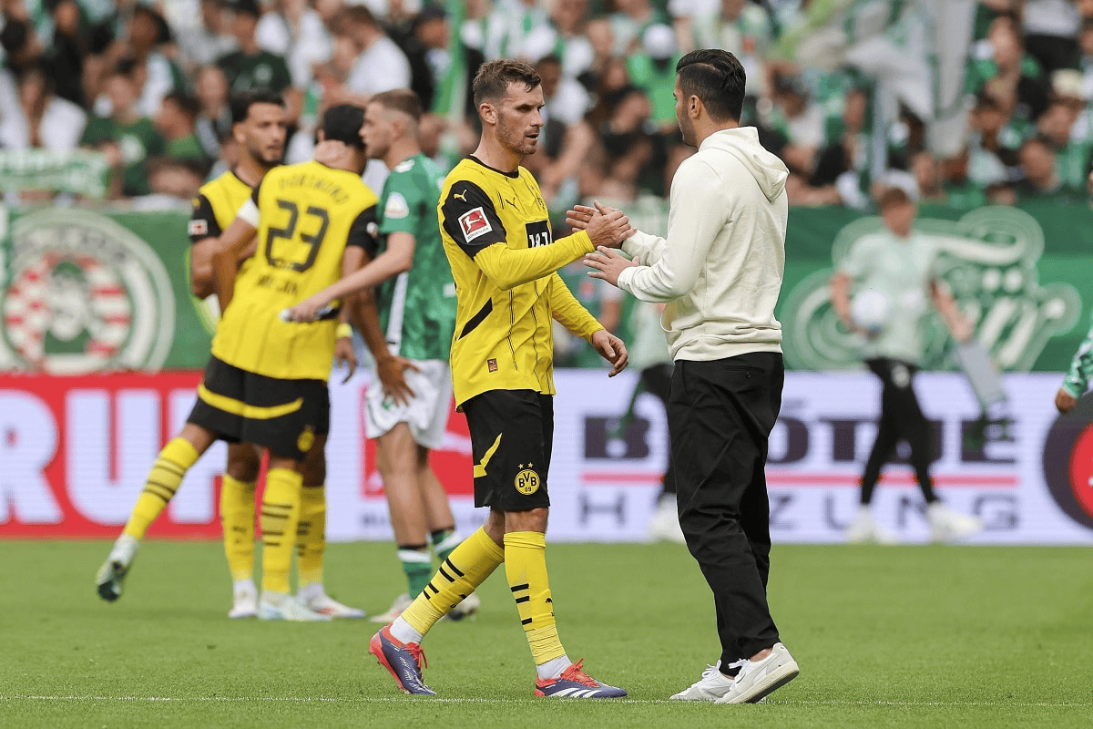 里尔官宣引进巴黎后卫,强化防守提升实力 里尔官宣引进巴黎后卫,强化防守提升实力