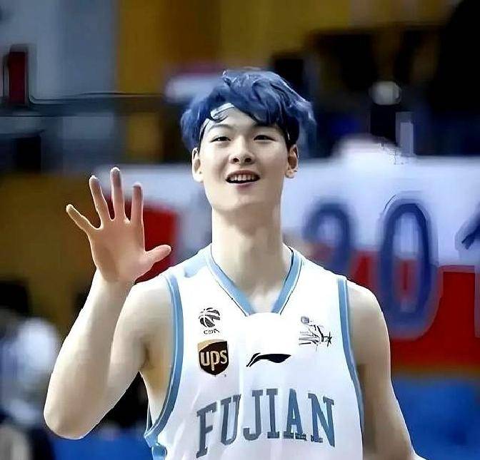 战术变革助球队逆转胜利,实力得到认可 战术变革助球队逆转胜利,实力得到认可