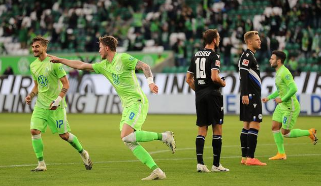 包含沃尔夫斯堡客场逼平对手,稳定战绩延续不败的词条 包含沃尔夫斯堡客场逼平对手,稳定战绩延续不败的词条