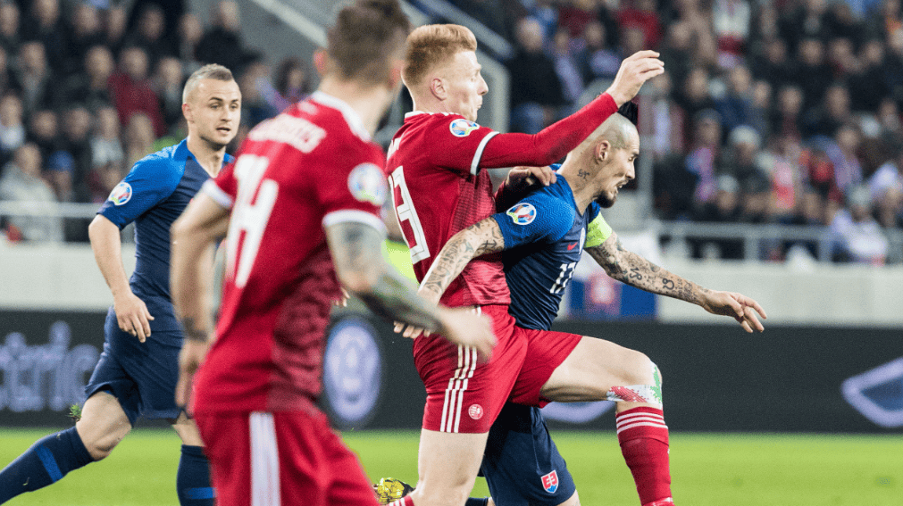 aoa体育官网-斯洛伐克逆袭瑞典，晋级欧洲杯淘汰赛