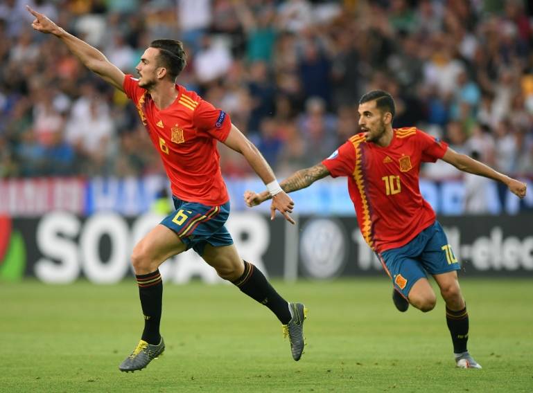 欧国联赛考验球队耐力,冲刺阶段精彩纷呈 欧国联赛考验球队耐力,冲刺阶段精彩纷呈