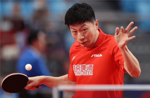 马尔科姆回敬两球,带队全取三分晋级 马尔科姆回敬两球,带队全取三分晋级