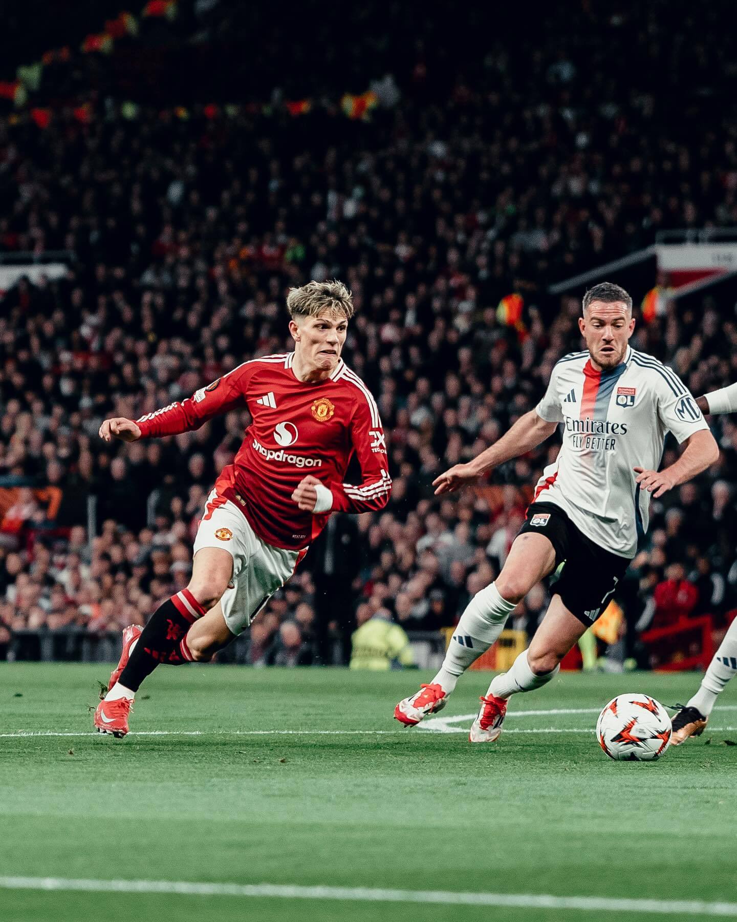 关于曼联惨遭惨败,争夺欧战希望几近破灭的信息 关于曼联惨遭惨败,争夺欧战希望几近破灭的信息