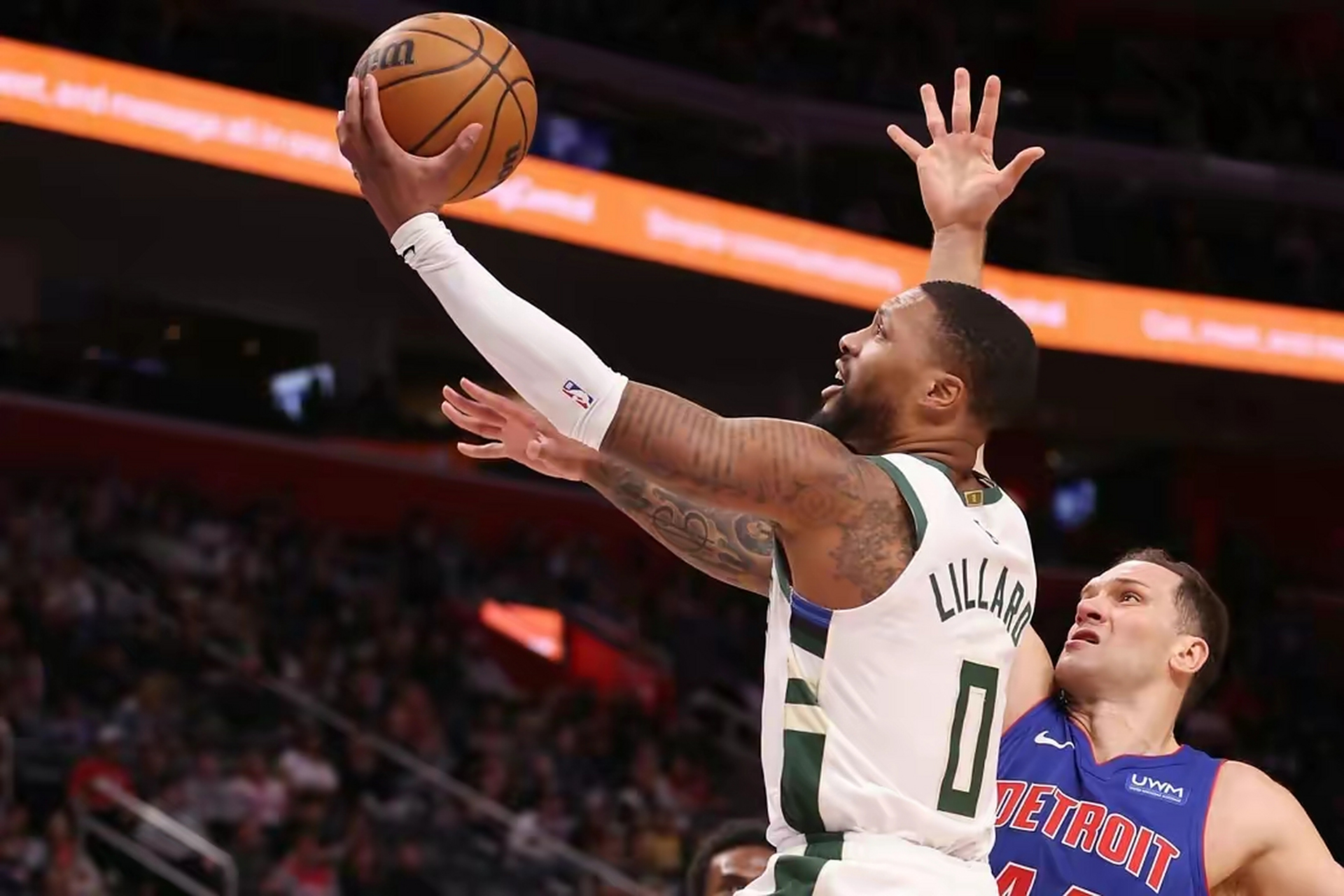 雄鹿击败活塞,继续领跑东部 雄鹿击败活塞,继续领跑东部