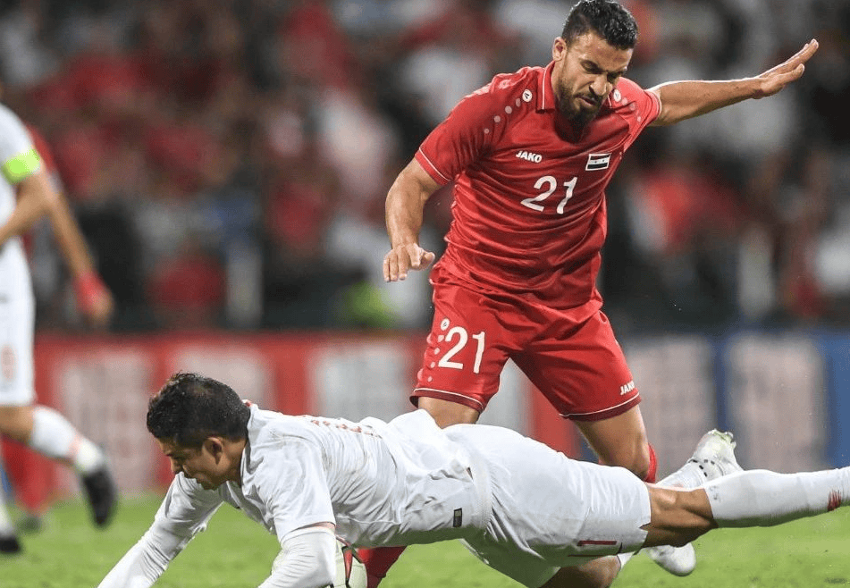 朗斯队在本轮比赛中赢得一场激烈胜利 朗斯队在本轮比赛中赢得一场激烈胜利