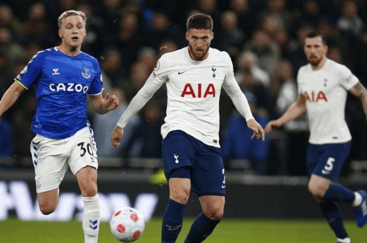 西汉姆联逆转对手,挽救主场尊严的简单介绍 西汉姆联逆转对手,挽救主场尊严的简单介绍